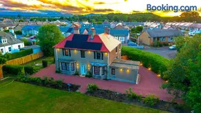 Red Roofs - 5BR Luxury - Large Gardens - EV Point - Near Edinburgh - Image 4