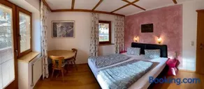 Chalet Neuhaus - Image 1