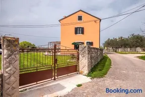 House Murva - Image 2