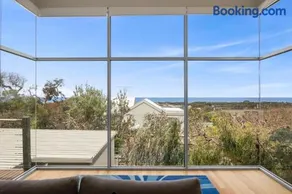 Sweeping Ocean Views - Image 3