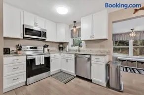 Family-Friendly Home Near Beach with Fenced Yard , Fire Pit, Three Bedroom Plus Office make for Four Unique Sleeping Spaces, Pocasset Home Perfect for Families, Host up to 7, 24 Hr Hospitality - Image 5