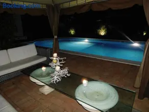 Appartamento con piscina immersa nel verde - Image 3