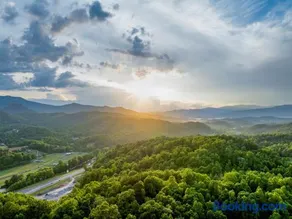 Cozy Smoky Mtn Cabin Near Bryson City Fire Pit - Image 3