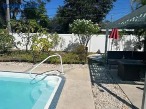 Artsy Oasis in Clearwater - Image 4