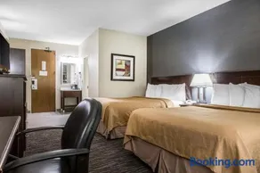 Danbury Inn & Suites - Image 2