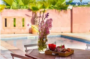 Casa Rosa Boutique Home - Image 1