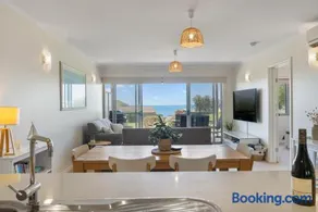 Seaview Getaway - 2 2 Solway Cres EncounterBay - BYO Linen - Image 1