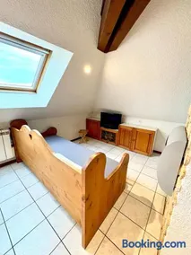Chaleureux studio sous les toits, proche du lac - Image 4