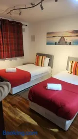 Cozy Haven, Sleeps 2, Fast W-Fi, Free Parking - Image 4