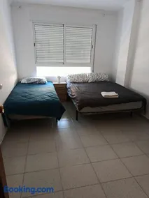 Se alquila habitaciones en piso Compartido SIn ASCENSOR ELDA - Image 1