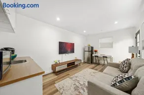 Gated 1 BD Home in Silver Lake with Patio - Image 3