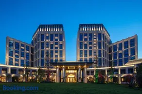 New Century Grand Hotel Zunyi - Image 2