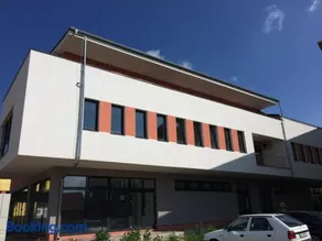 Central House - Image 3