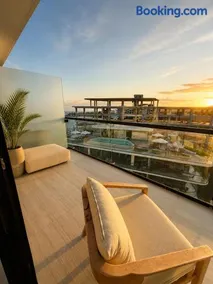 Penthouse 7 Seven Skies Collection - Image 5