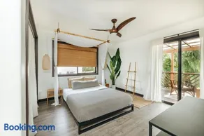The Bamboo House - Image 5