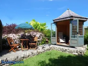 High House - Image 2