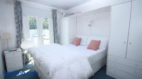 17H Medmerry Park 2 Bedroom Chalet - Image 5