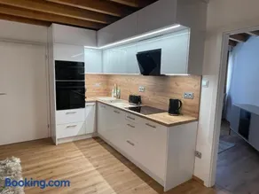 Prémium 4 szobás apartman erkéllyel, parkolóval - Image 1