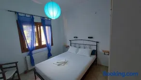 Anarrousa Studios & Apartments - Image 2