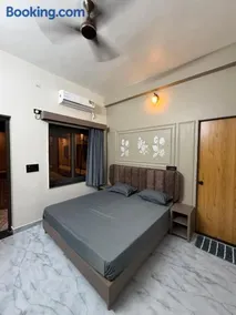 JSR Palace - Image 1