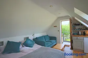Pudswell Studio - Image 3