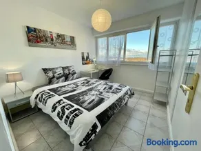 Chambre privée en colocation dans un appartement au centre de rillieux la pape - Image 1