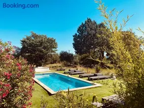 Bastide provençale avec piscine - Image 1