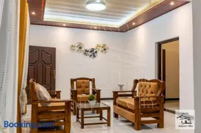 Livera airport villa - Image 1