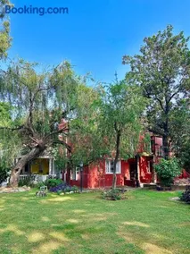 1 Br Heritage Farm Stay in Gurdaspur Room 1 - Image 2