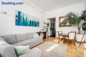 Aviator apartment in the city center - Image 2