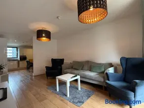 High Spec 3 Bedroom Apartment with Balcony I Opposite Wembley Stadium and OVO Wembley Arena I Easy Access to Central London and London's Iconic Landmarks I Paid Parking Available - Image 3