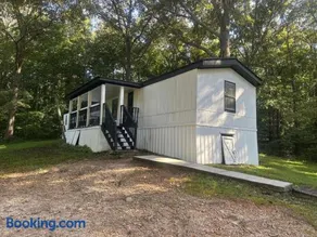 Modern 2 bed Home 10 mins from Dtown Gainesville - Image 1