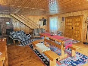 Cabana din Tei, 5 Camere si Semineu, Costisata, Dambovita - Image 2