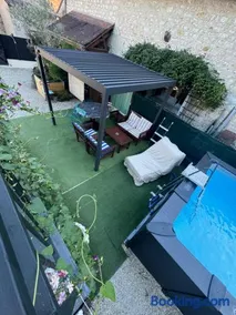 Maison de campagne entre vigne et bois - Image 2