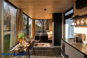 ÖÖD Hötels Roosisaare – with sauna - Image 1