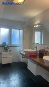 Bright Rooms with WiFi , Terrace between Freiburg and France , private Zimmer - Image 4