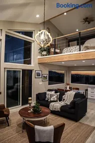 Luxury Alpine Treehouse - Image 2