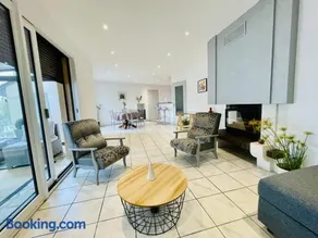 Maison T2 de 70 m2 avec jardin et véranda - Image 1