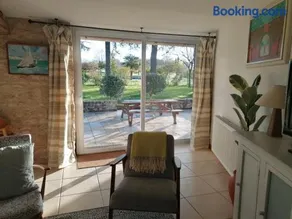 Lodge in Saint-Ciers-Sur-Bonnieure - Image 3