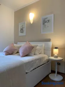 La Villa Como - Image 4