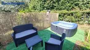 jacuzzi e giardino privato - comodo per Malpensa e Milano - con parcheggio - Image 5