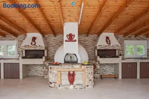 House Christina - Image 3