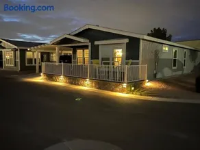 Monte Vista Village Resort Mesa 3 Bed 2 Bath Age Restricted Must be 55 or more - Image 2