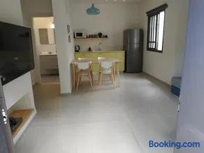 Kurlender Guest House - Image 3