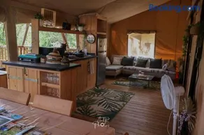 Tente chauffée avec piscine lagon - Image 4