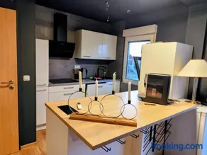 Tiny House - Image 2