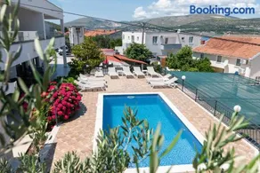 Maca Apartments & Suites - Image 4