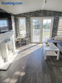 Sunny corner caravan - Image 3