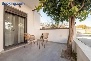 Irene's Sunny apartment - Image 2