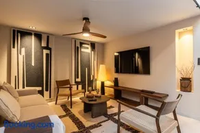 Host Inn Wow House - Image 3